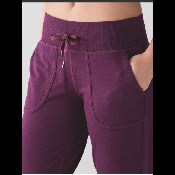 Lululemon Comfy As Sweat Pant Heathered red grape - Picture 2 of 7